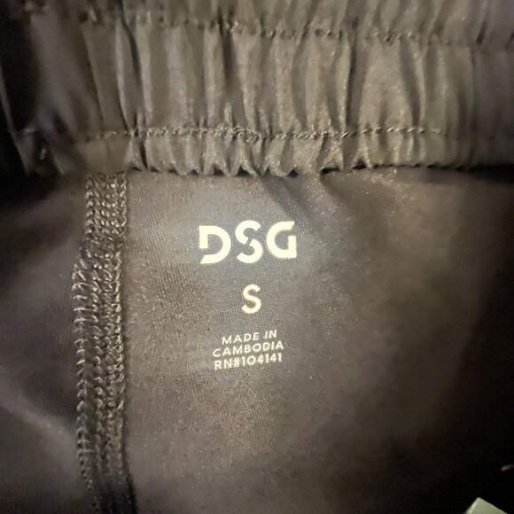 Dsg Mid-Rise Stride Skort With Built-In Shorts, Black, Size‎ Small - Picture 6 of 9